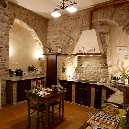 La Casina Colorata Hotel Assisi Buitenkant foto