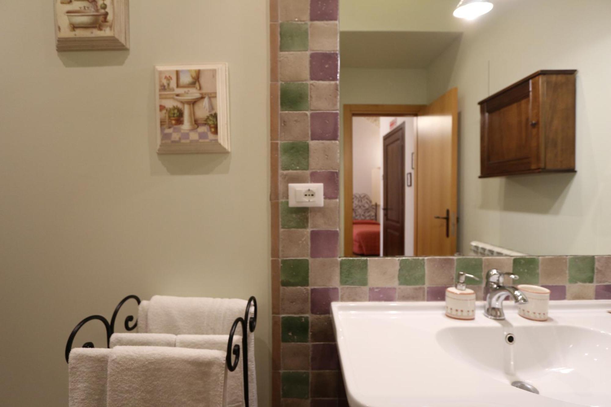 La Casina Colorata Hotel Assisi Buitenkant foto
