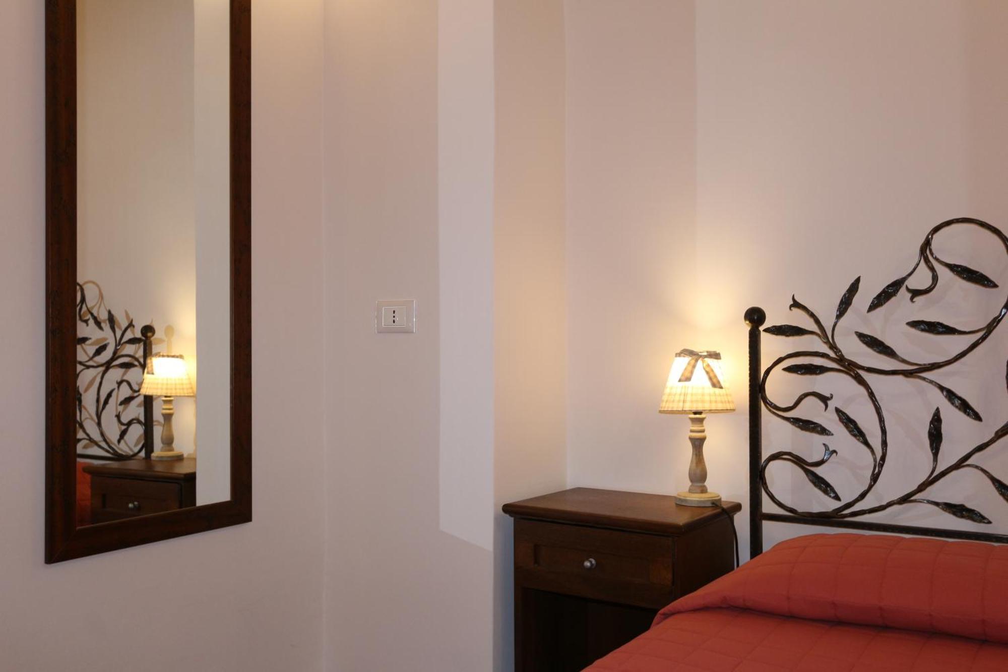 La Casina Colorata Hotel Assisi Buitenkant foto