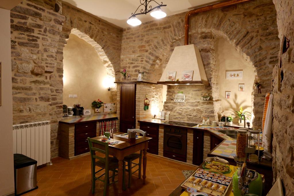 La Casina Colorata Hotel Assisi Buitenkant foto